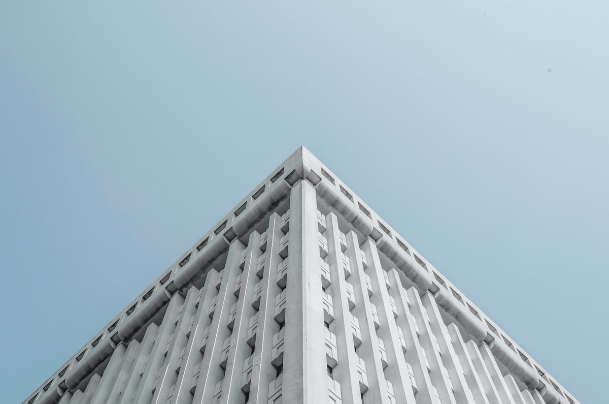 多特正与曼城商谈鲍勃转会，还有其他俱乐部对球员感兴趣