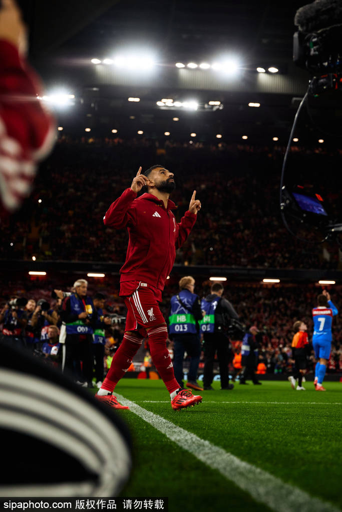 利物浦险胜埃弗顿，格拉文贝尔奇闪耀默西塞德郡德比！