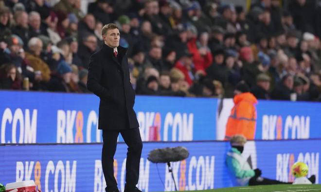 曼联27次传中助攻战术显现,弗莱彻激活谢什科进攻同时暴露防守隐患