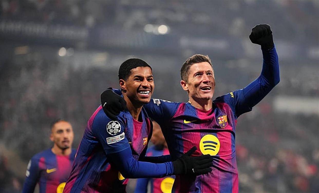 西甲两大焦点战！巴萨闯魔鬼客场，皇马残阵出击，复仇与抢分全看本轮！