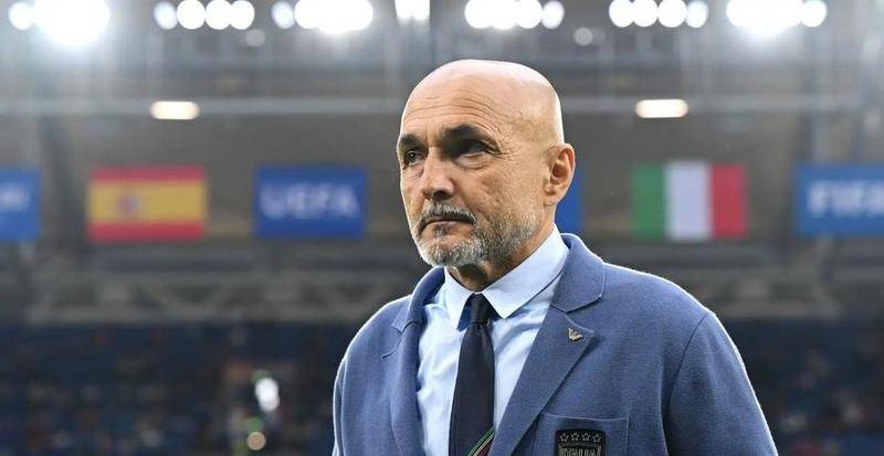 意甲强制首发U19？斯帕莱蒂抄中超作业，意大利足球真要看齐国